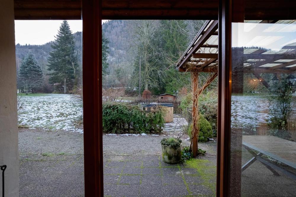 La Maison Des Jolicoeurs Saint-Christophe-sur-Guiers Eksteriør billede